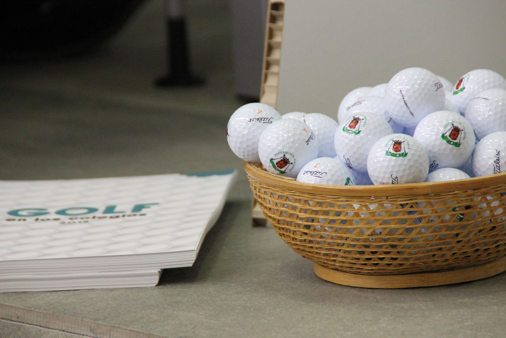 Presentación Unidad Didáctica para la Enseñanza de Golf en los Colegios